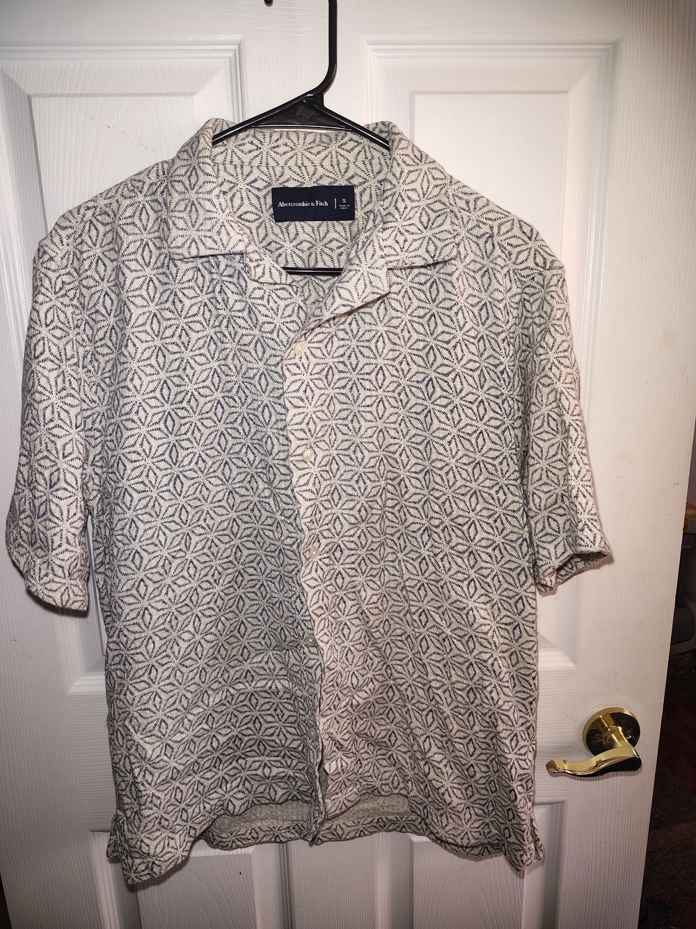 Abercrombie & Fitch Men’s Short-Sleeve Geo Print Shirt — White & Navy
